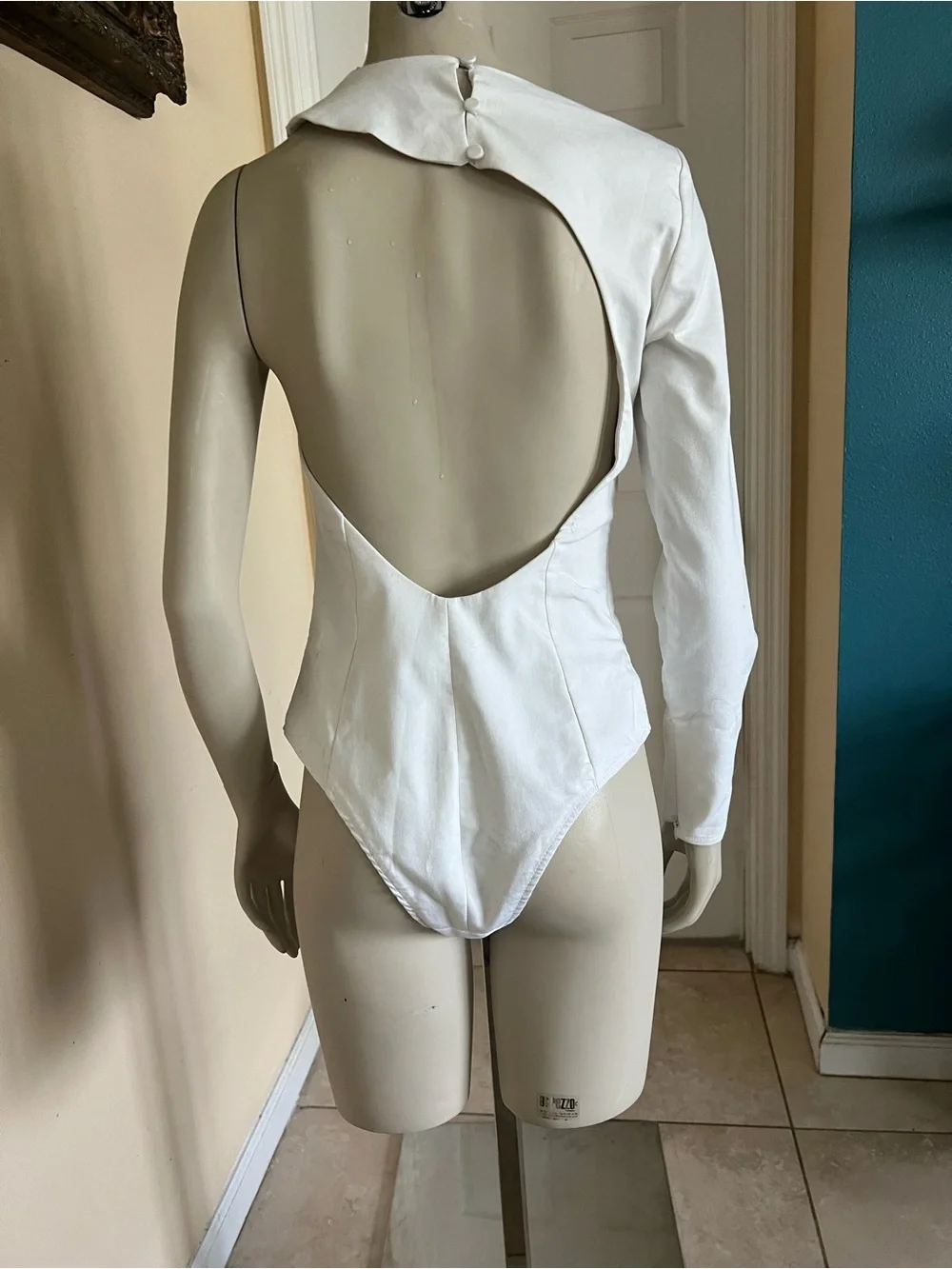 Zara Women’s White Long-Sleeve Bodysuit Top